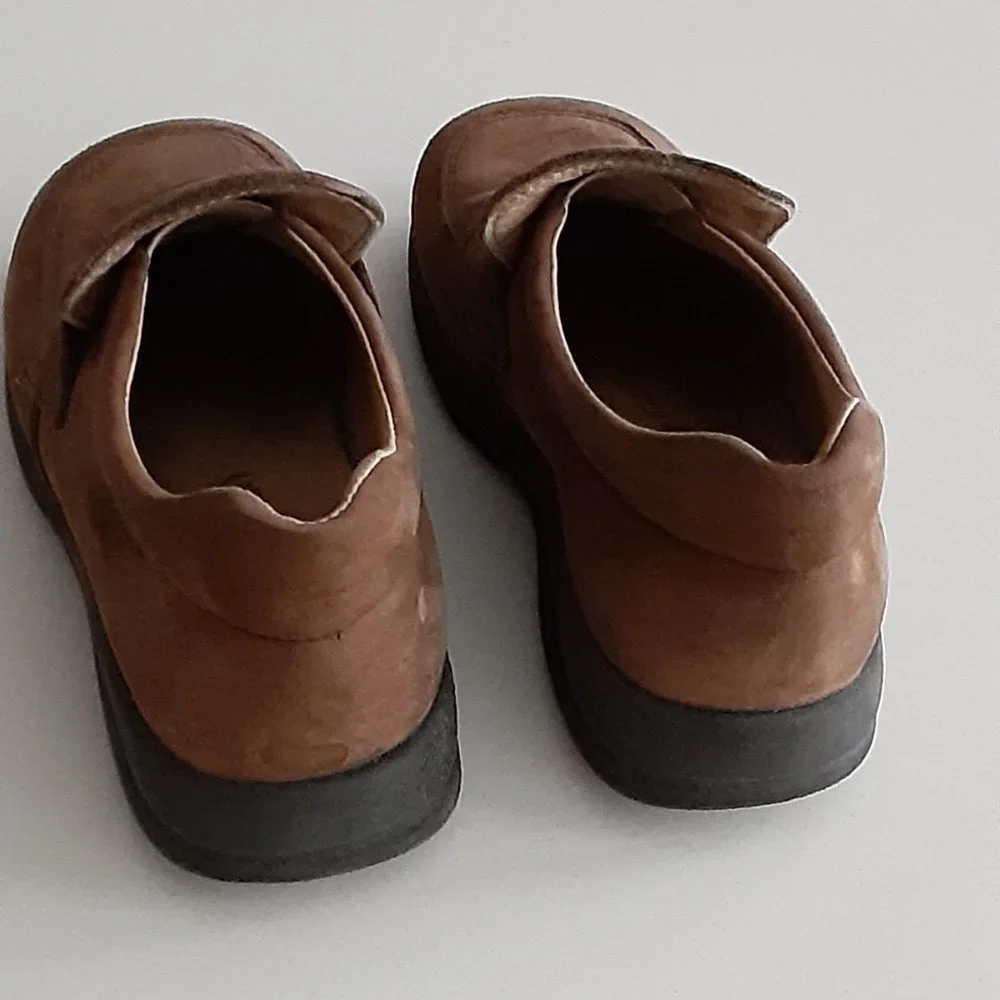 NATURINO kids brown suede loafer size 25